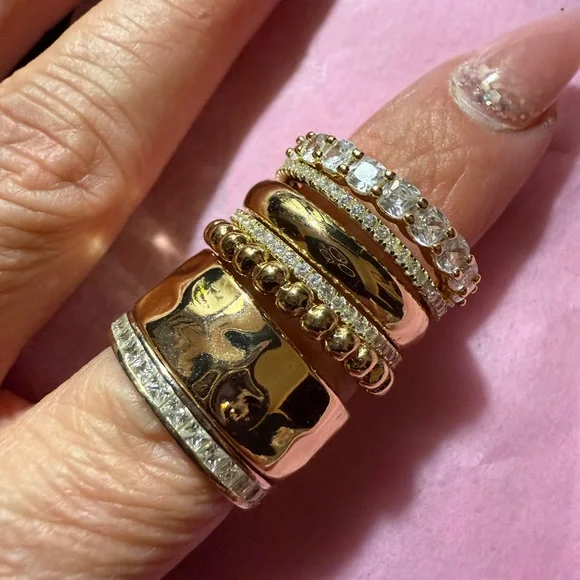 Set of 7 Gold plated Rings - Picture 8 of 8